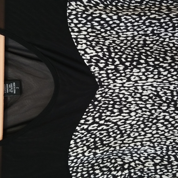 Torrid black and white peplum top, size 2X - Picture 11 of 16